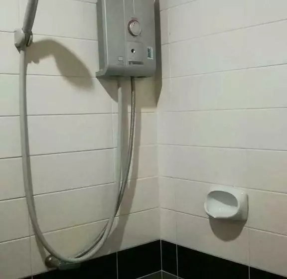 ホテル Pluluang Mansion