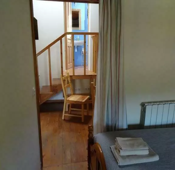 Les Magranes Bed & Breakfast