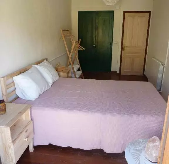 Les Magranes Bed & Breakfast