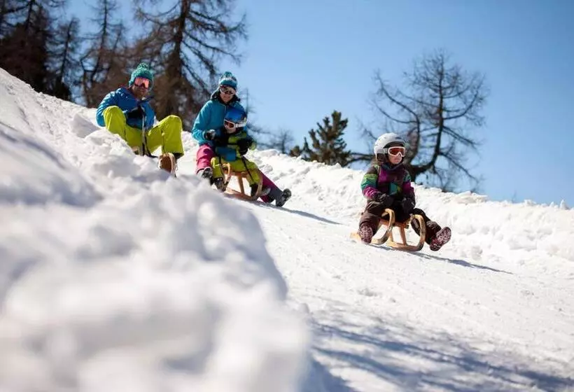 Palazi Apartments & Spa