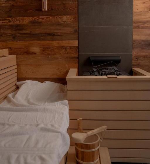 Palazi Apartments & Spa