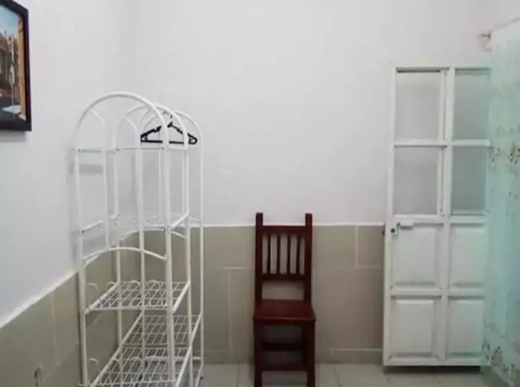 Majatalo Habitaciones Amuebladas. Poliforum/centro