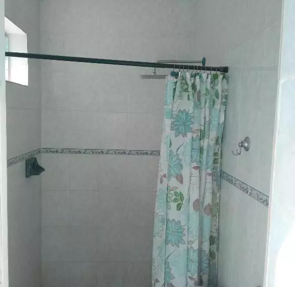 Majatalo Habitaciones Amuebladas. Poliforum/centro