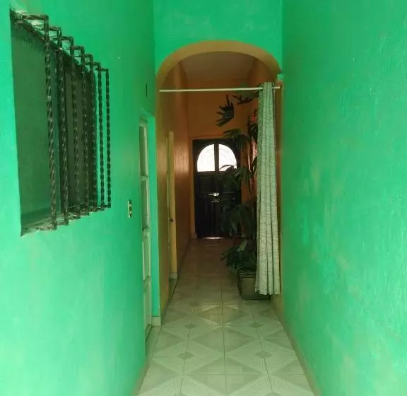 Majatalo Habitaciones Amuebladas. Poliforum/centro