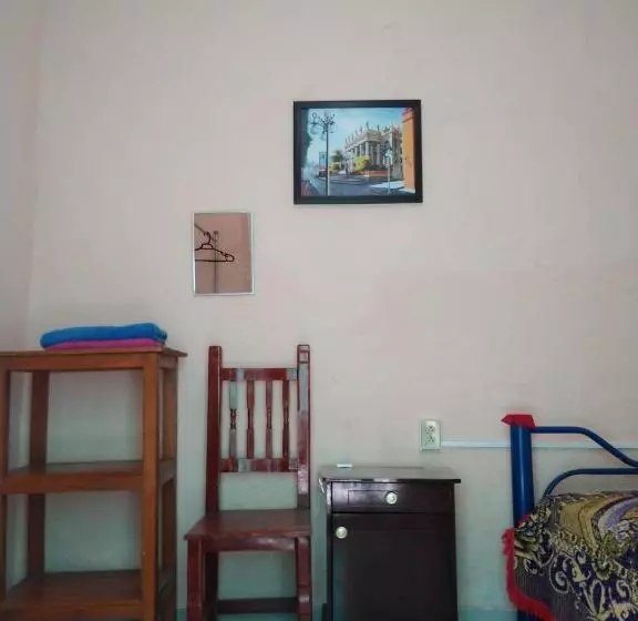 Majatalo Habitaciones Amuebladas. Poliforum/centro