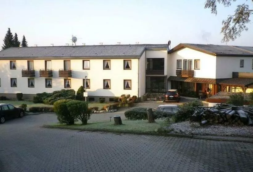 Retkeilymaja Gästehaus Loehnert Gmbh