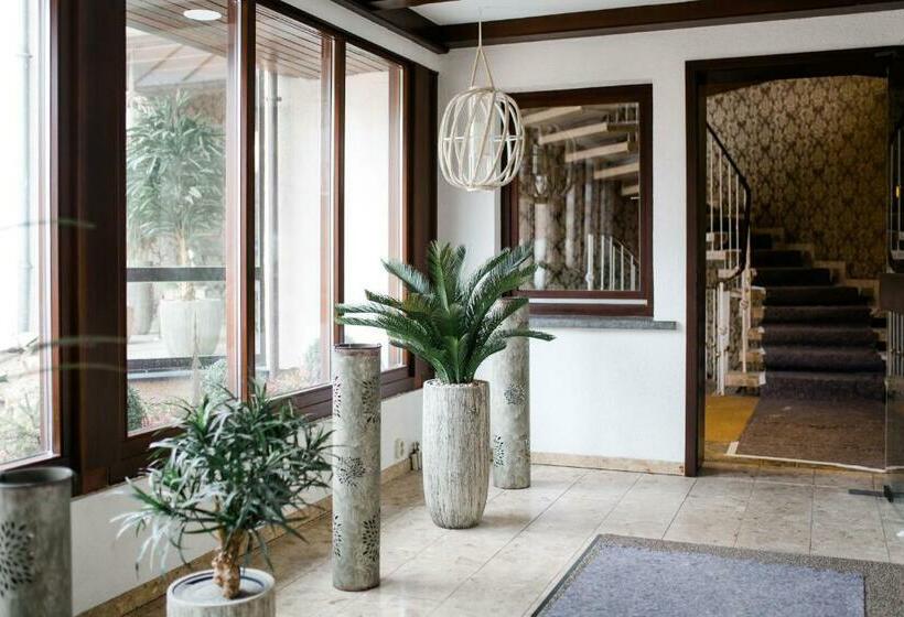 ユースホステル Gästehaus Loehnert Gmbh