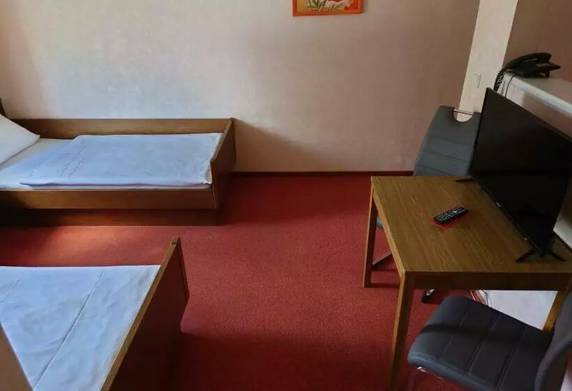 Retkeilymaja Gästehaus Loehnert Gmbh