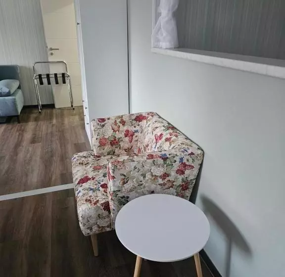 Retkeilymaja Gästehaus Loehnert Gmbh