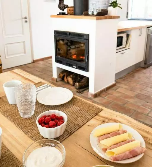 Almograve Beach Hostel