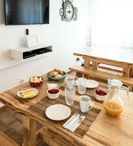 Almograve Beach Hostel