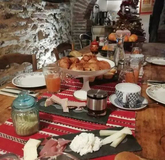 Aamiaismajoitus (B&B) La Lauze Et L Anguille