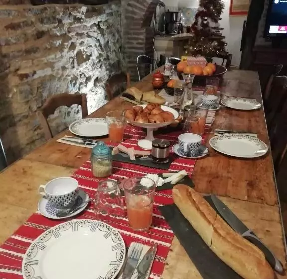 Aamiaismajoitus (B&B) La Lauze Et L Anguille