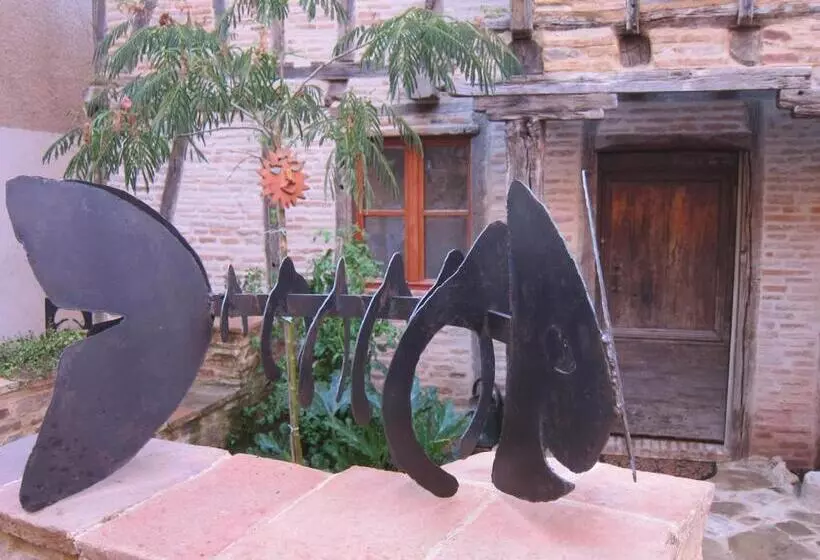 Aamiaismajoitus (B&B) La Lauze Et L Anguille