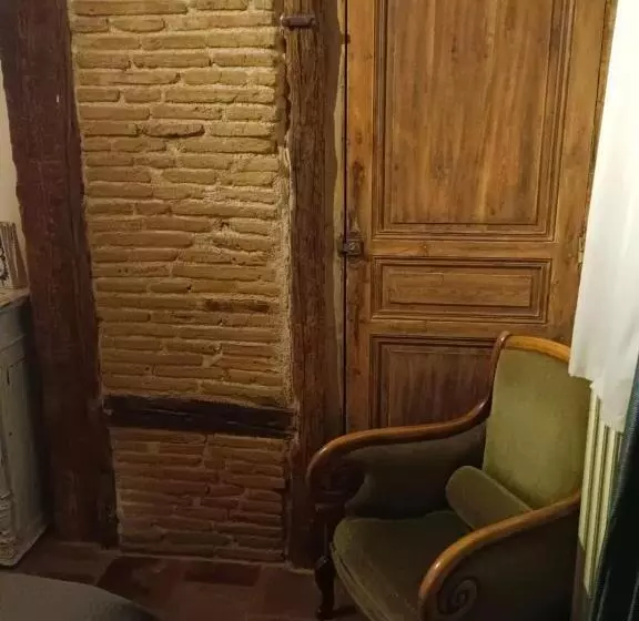 Aamiaismajoitus (B&B) La Lauze Et L Anguille