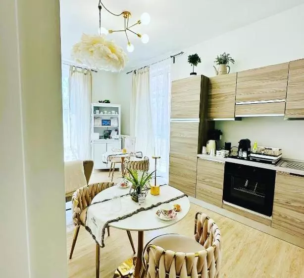 Aamiaismajoitus (B&B) Nontiscordardime