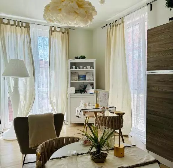 Aamiaismajoitus (B&B) Nontiscordardime