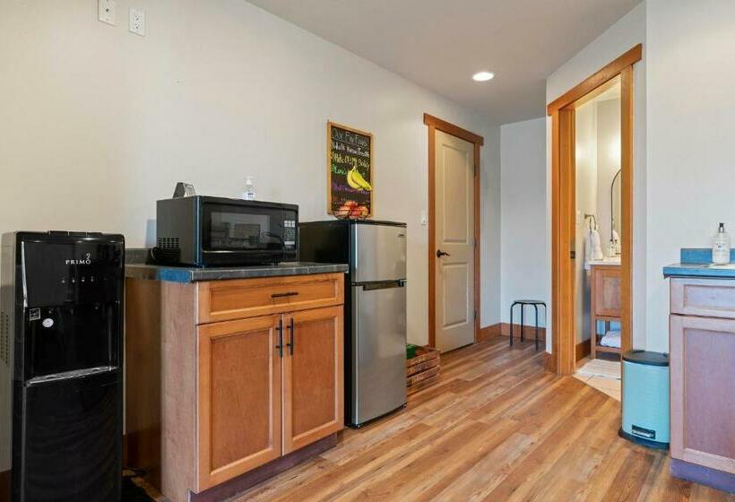 Bed & Breakfast Shawnigan Hills Guest Suite