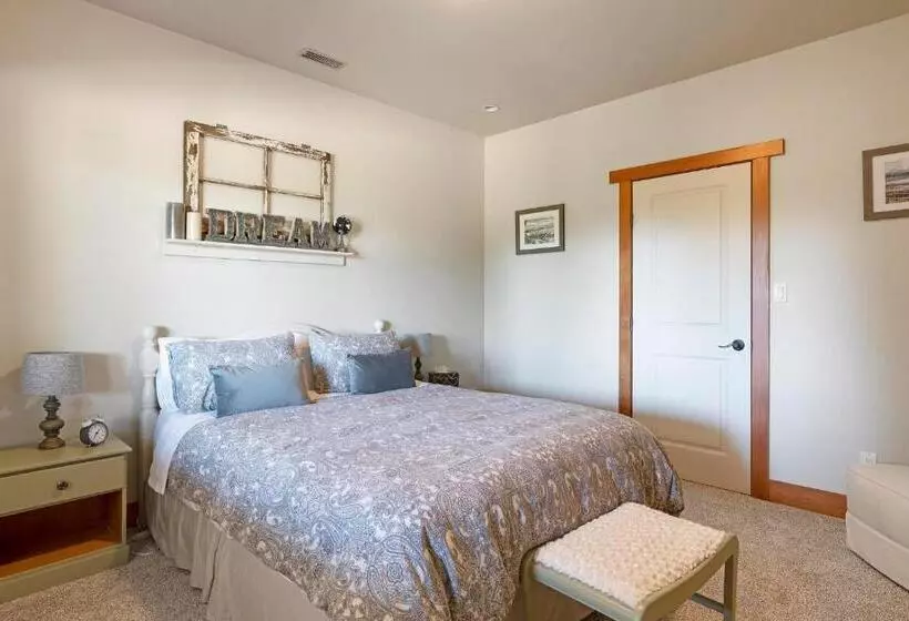 ベッドアンドブレックファースト Shawnigan Hills Guest Suite