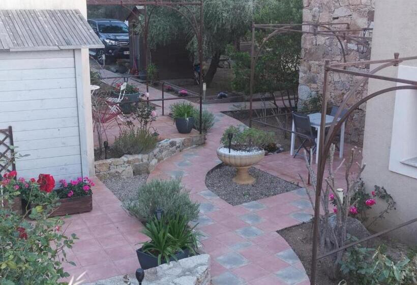 צימר Tre Castelli