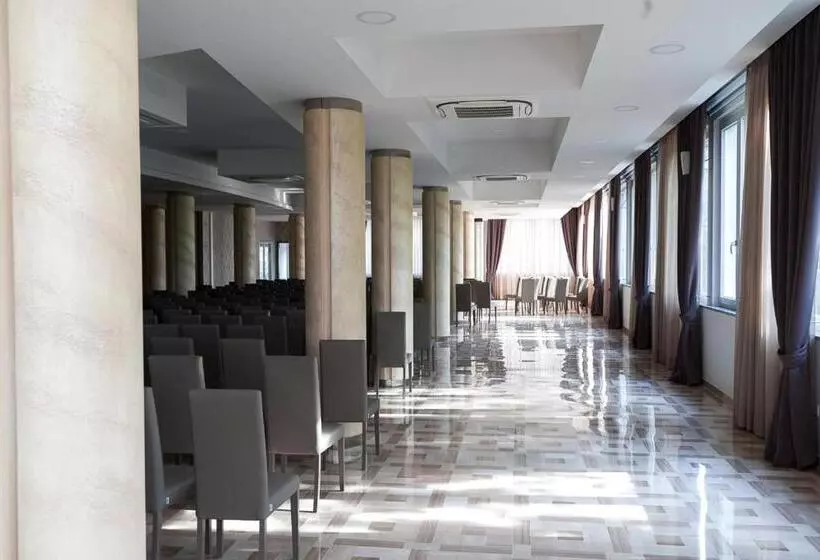 Hotelli La Casa Del Pellegrino