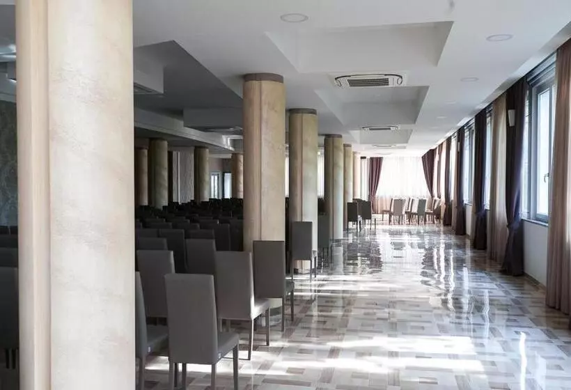 Hotelli La Casa Del Pellegrino