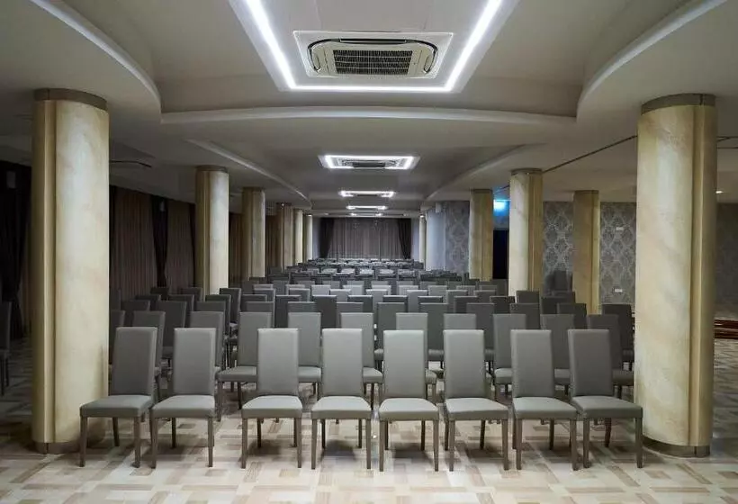 Hotelli La Casa Del Pellegrino