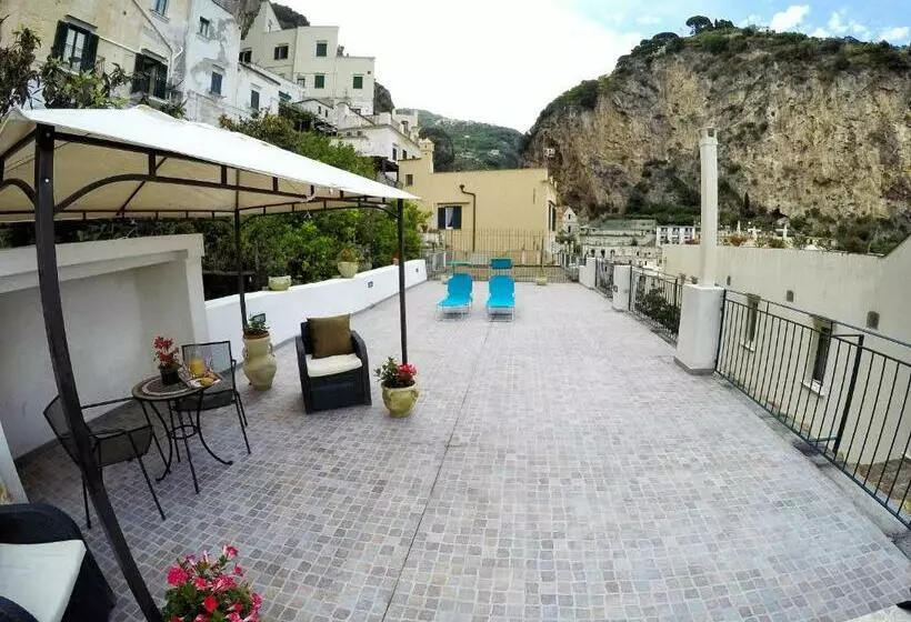 پانسیون Nonna Enza Apartment