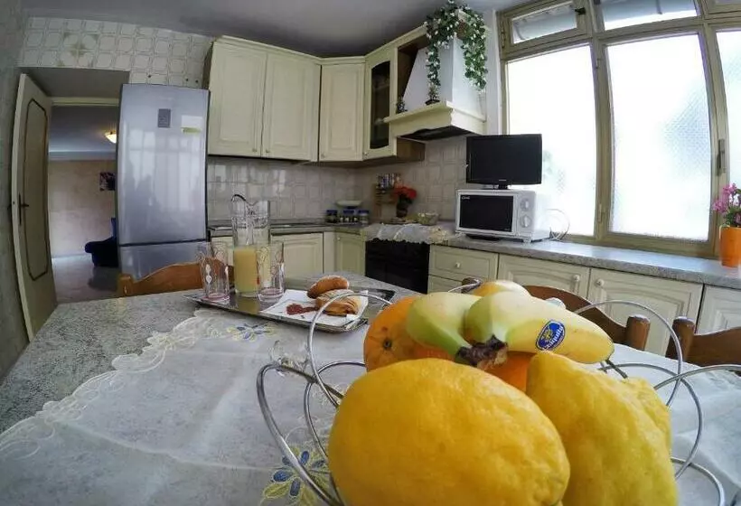 پانسیون Nonna Enza Apartment