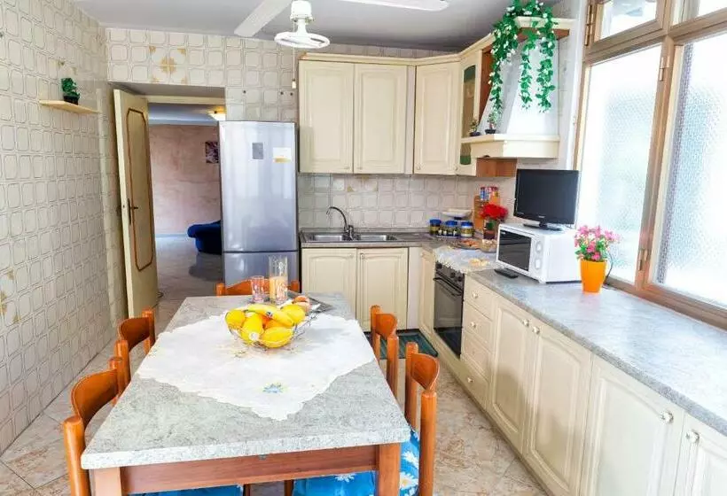 پانسیون Nonna Enza Apartment