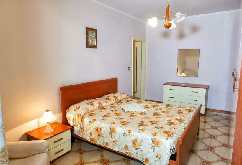 پانسیون Nonna Enza Apartment