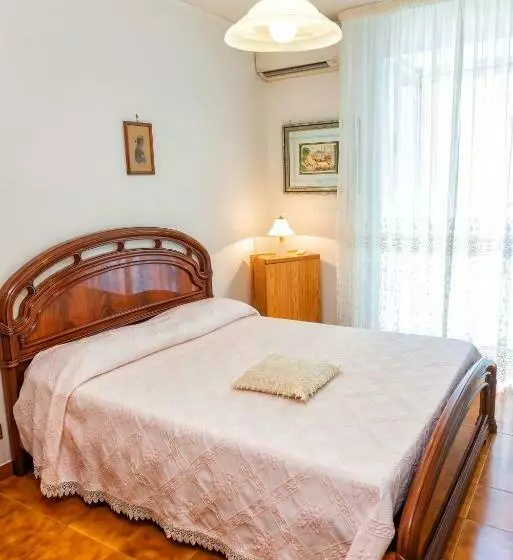 پانسیون Nonna Enza Apartment