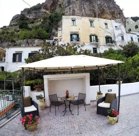 پانسیون Nonna Enza Apartment