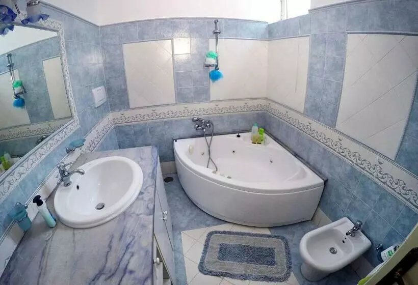 پانسیون Nonna Enza Apartment