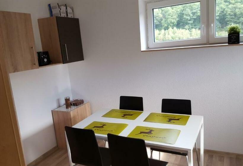 הוסטל Niederdreisbacher Hütte   Moderne Doppelzimmer   Einzelbetten