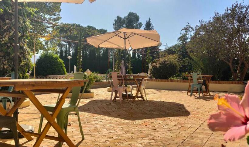 민박 Casa De Los Lirios