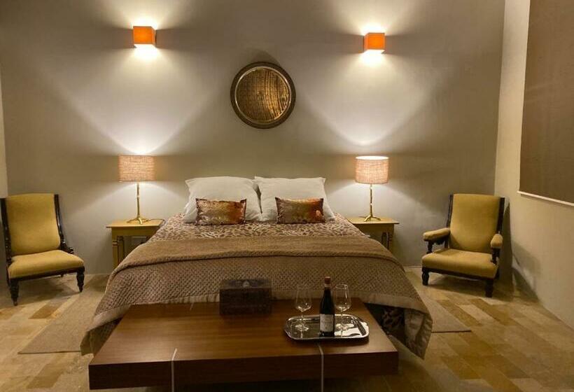 پانسیون Sliema La Loggia Suites