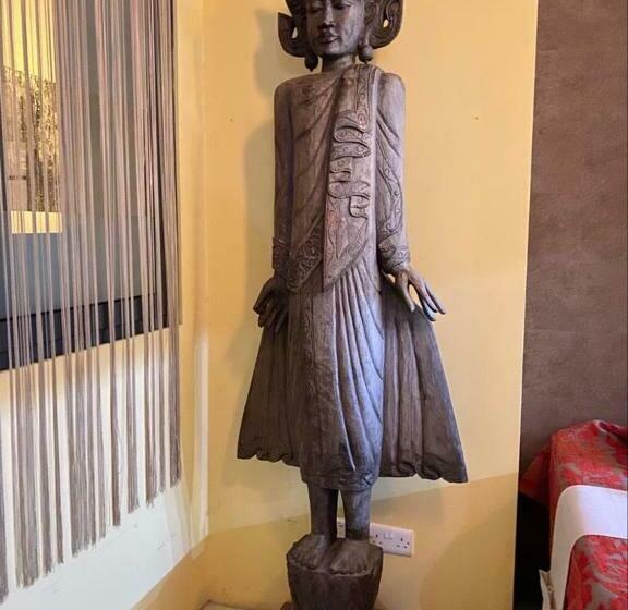 پانسیون Sliema La Loggia Suites