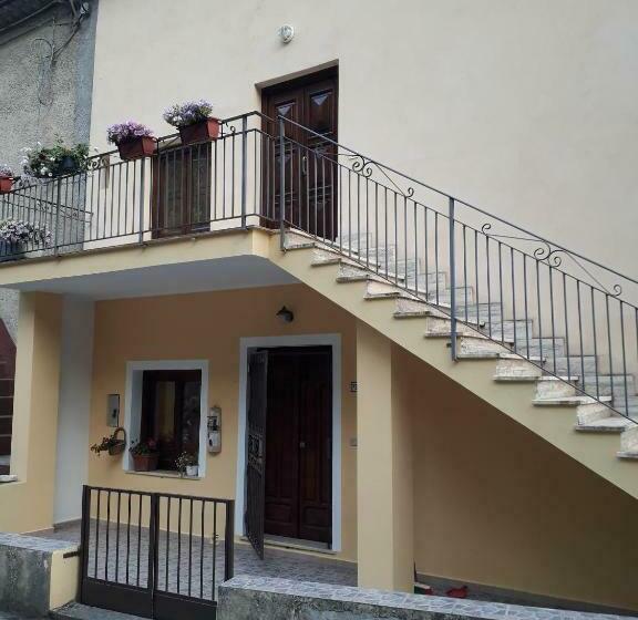 مبيت وإفطار Al Palazzo