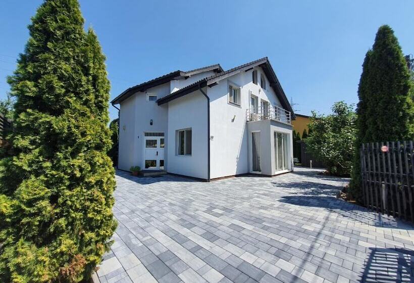 مبيت وإفطار Greenwood Residence