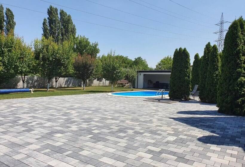 مبيت وإفطار Greenwood Residence