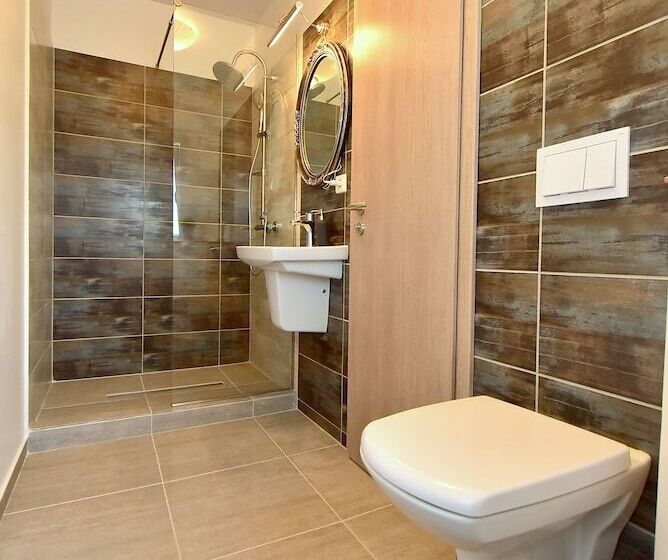 مبيت وإفطار Greenwood Residence