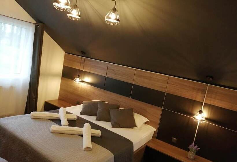 مبيت وإفطار Greenwood Residence