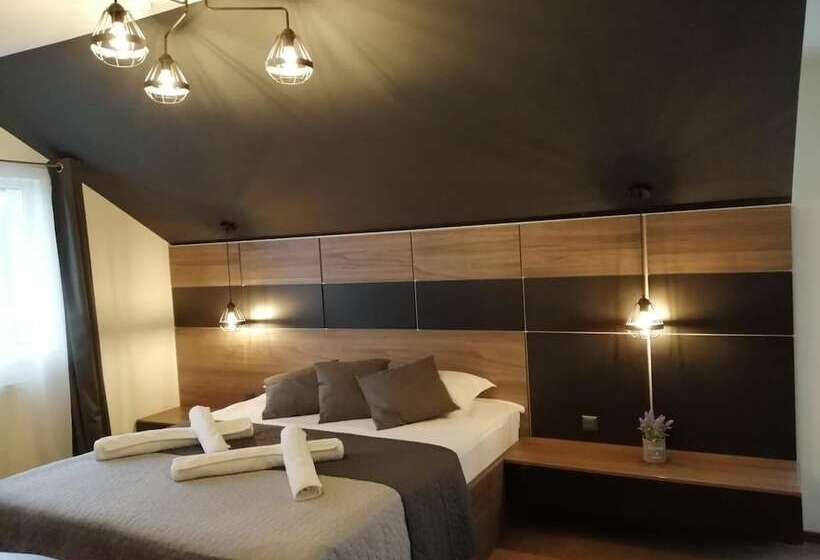 مبيت وإفطار Greenwood Residence