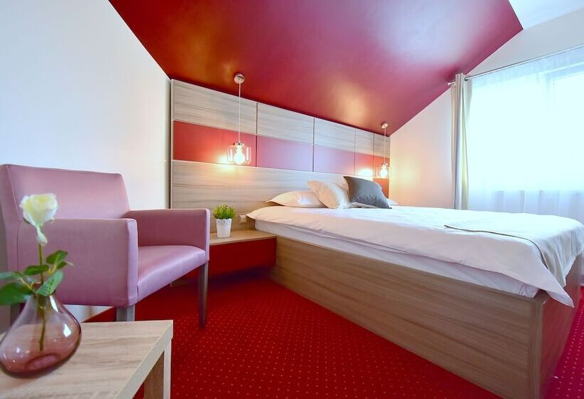 مبيت وإفطار Greenwood Residence