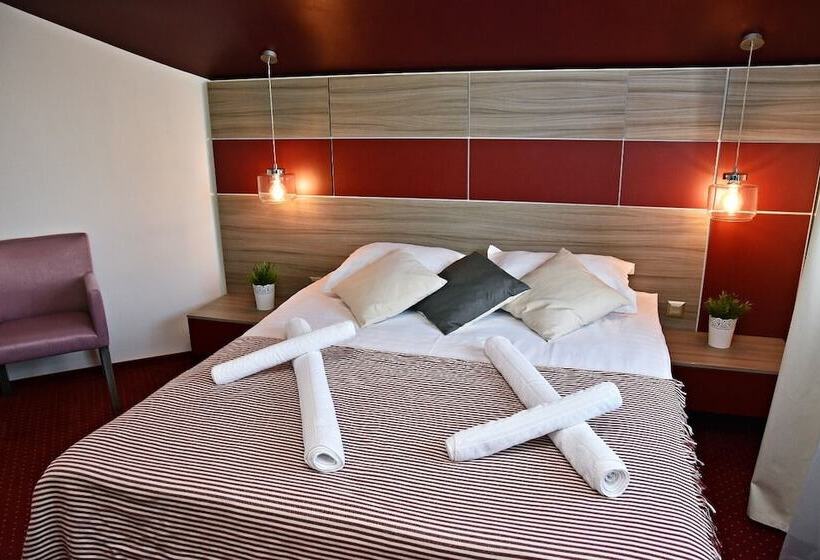 مبيت وإفطار Greenwood Residence