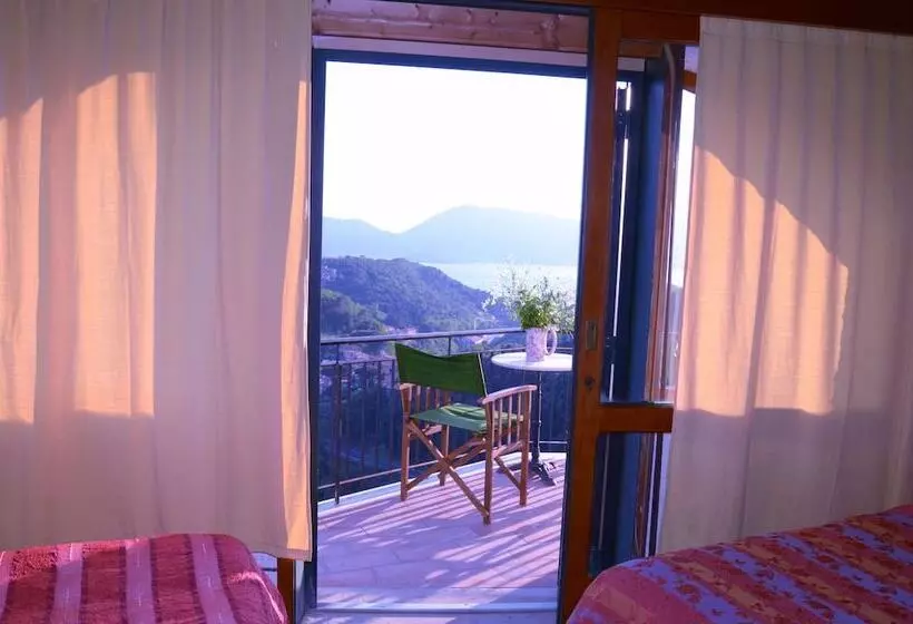 تختخواب و صبحانه La Castellana Una Finestra Sul Mare  Air Conditioned