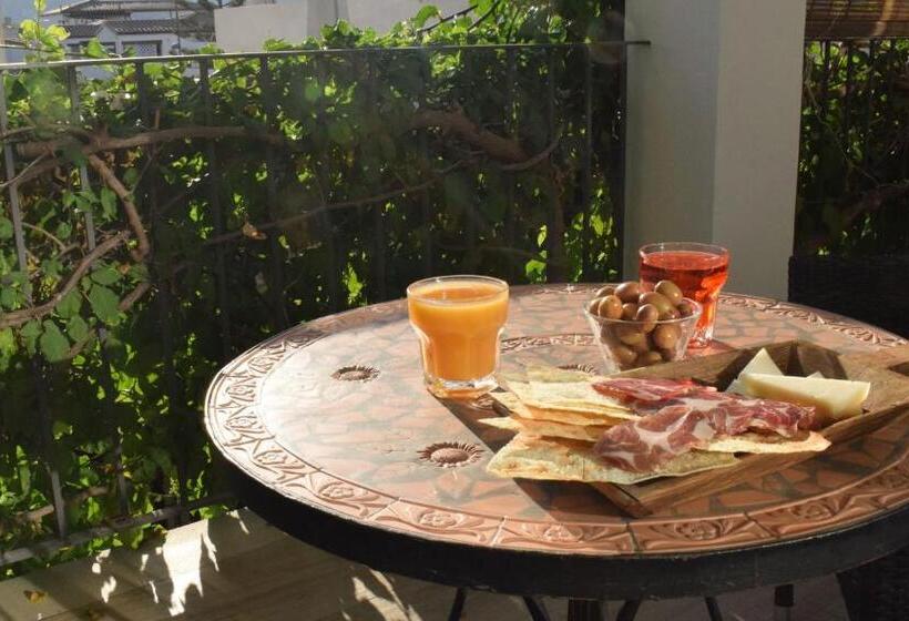 مبيت وإفطار Lughia