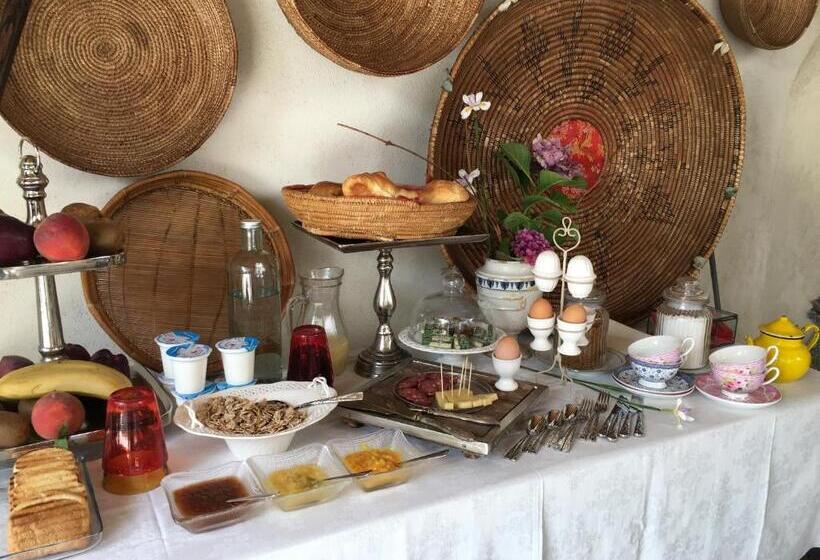 مبيت وإفطار Lughia