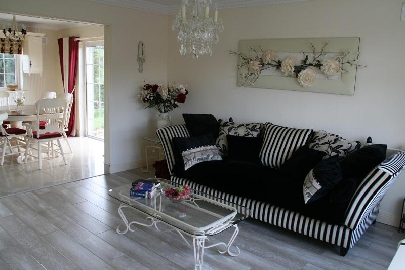 Cherville Bed & Breakfast